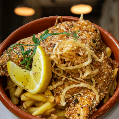 Kiss Schnitzel mit Hausgemachte Pommes