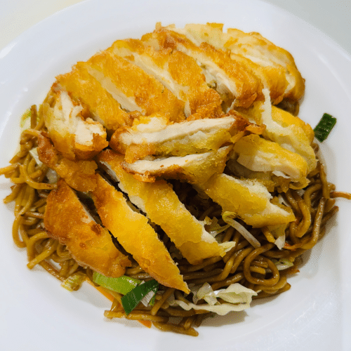 Nudeln mit knusprigem Huhn