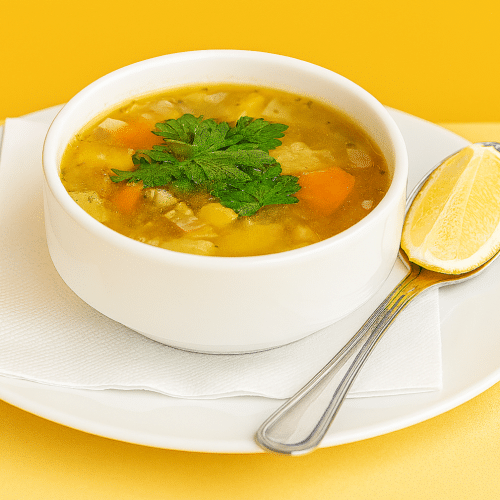 Hühnersuppe (Sebzeli-Tavuk Corbasi)