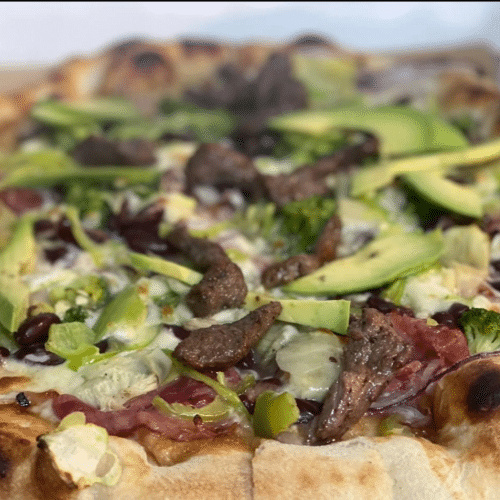 Classic Pizza Steak mit Avocado, Ø 40cm