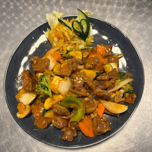 Rindfleisch mit Thai Rot-Curry (scharf)
