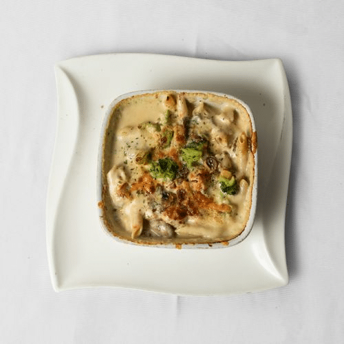 Penne Con Pollo Käse