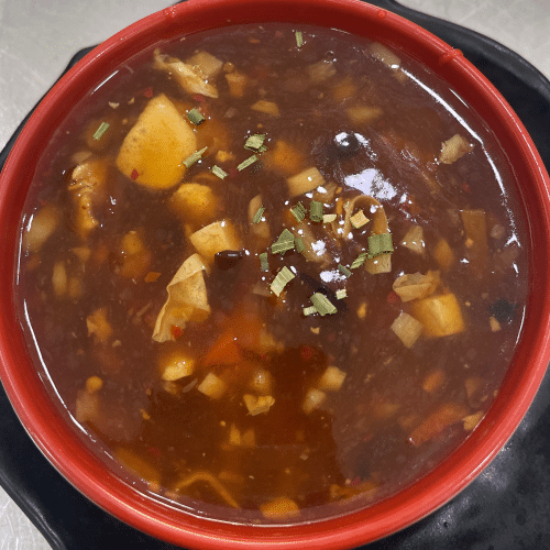 Pikante-säuerliche Suppe