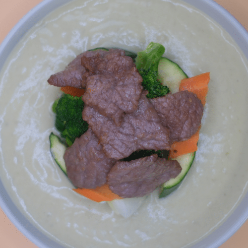 Avocado-Currysauce mit Rindfleisch