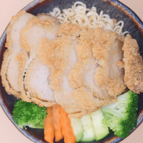 Ramen Nudeln mit Plant Based Hühnerfleisch