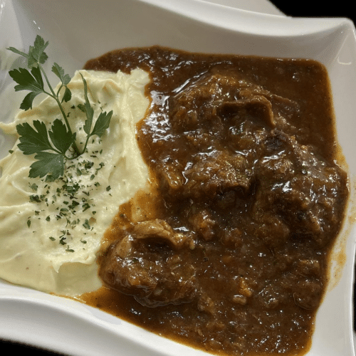 Gulasch auf Homolje Art