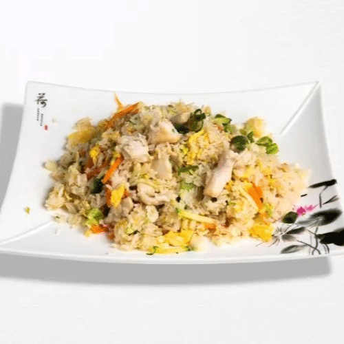 Gebratener Eierreis mit Hühnerfleisch