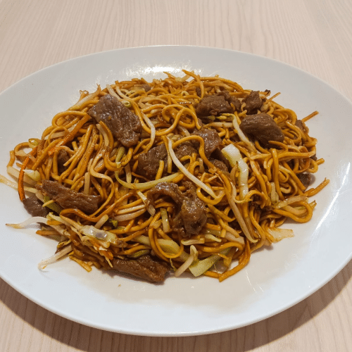 C29 - Gebratene Nudeln mit Rindfleisch
