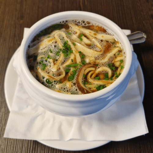 Rindsuppe mit Frittaten