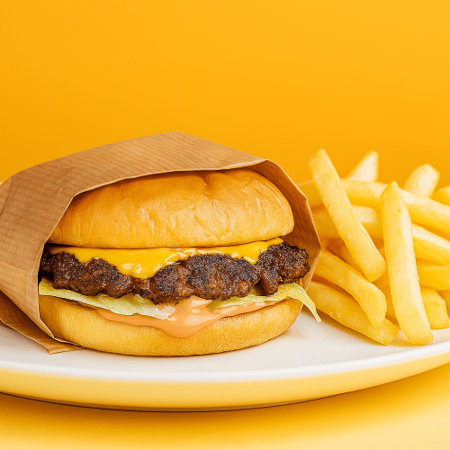 Smash Burger mit Pommes