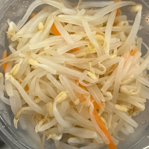 Sojasprossen Salat