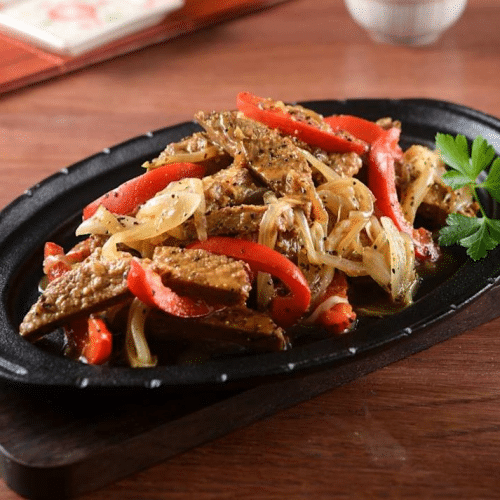 Veggie Beef mit Black-Peppersauce