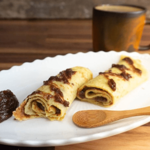 Nutella-Haselnuss-Palatschinken (2 Stück)
