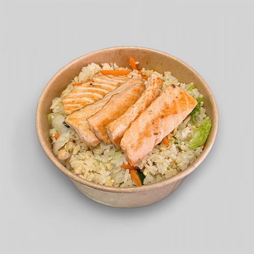 Eierreis mit gegrilltem Lachs
